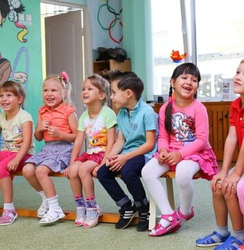 Jak efektywnie i bezpiecznie korzystać z technologii w wczesnym nauczaniu dzieci