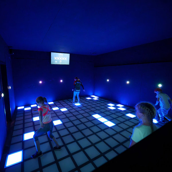 Interaktywne zabawy w Pixel Park